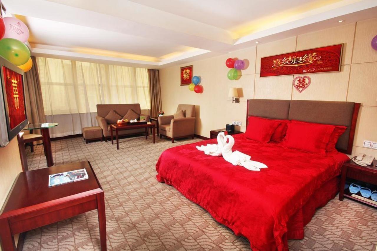Huizhou Jinhuayue International Hotel Exterior foto
