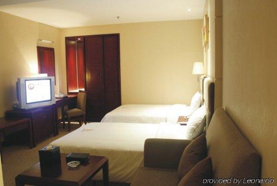 Huizhou Jinhuayue International Hotel Zimmer foto