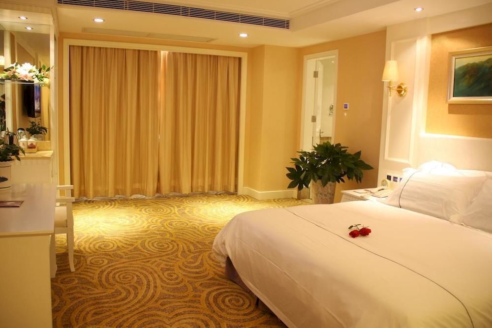 Huizhou Jinhuayue International Hotel Exterior foto