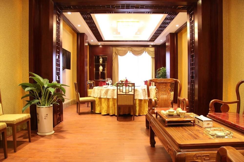 Huizhou Jinhuayue International Hotel Exterior foto