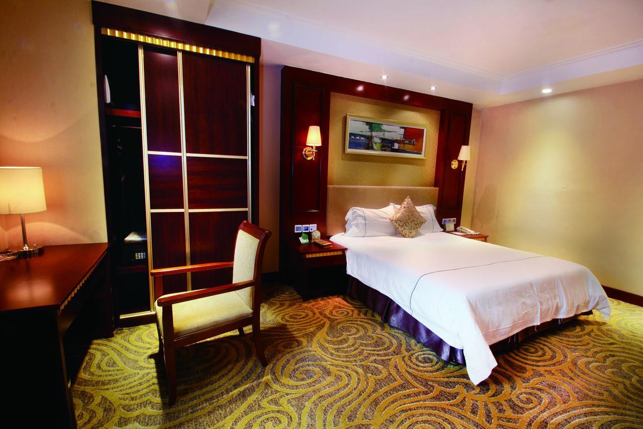 Huizhou Jinhuayue International Hotel Exterior foto