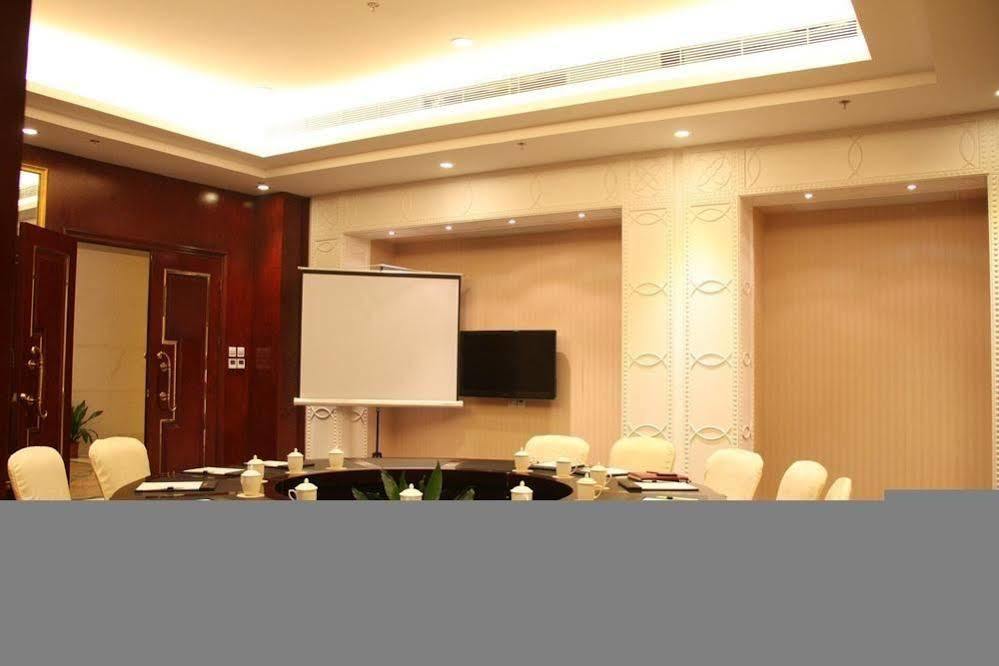 Huizhou Jinhuayue International Hotel Exterior foto